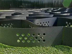 Geokorys šlaitų tvirtinimui